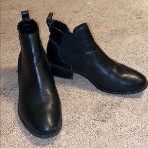 Steve Madden Dicey Chelsea Boot